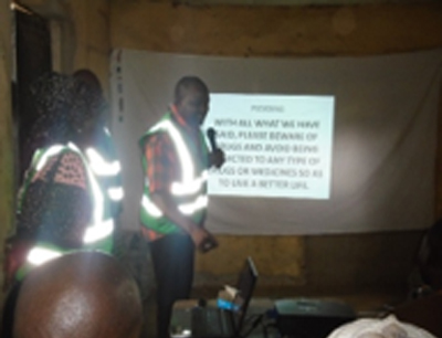 Sensitization against drug 400 by 313